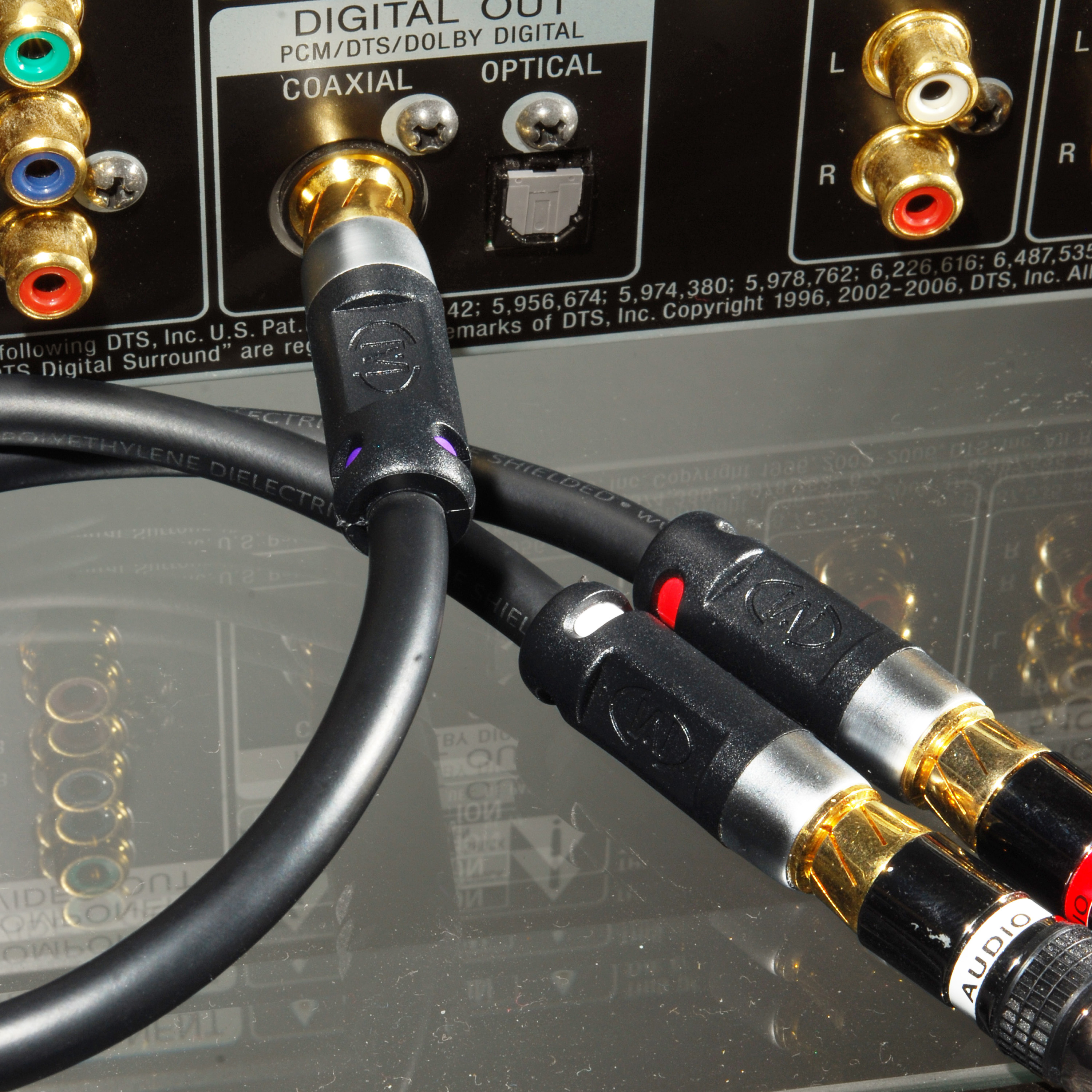 Digis audio. Коаксиальный кабель для звука RCA. Цифровой аудио коаксиальный на 2 RCA. Digital Audio out Coaxial кабель. Digital Coaxial Audio переходник.